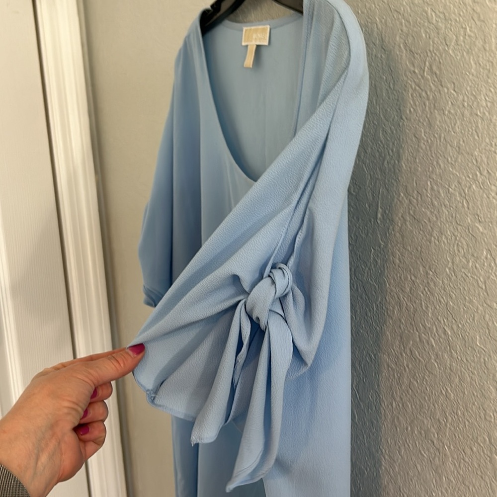 Office/night out baby blue blouse - Picture 3 of 6